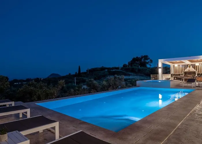 Villa Roselia - Luxury Escape With Magnificent Views, By Zantewize