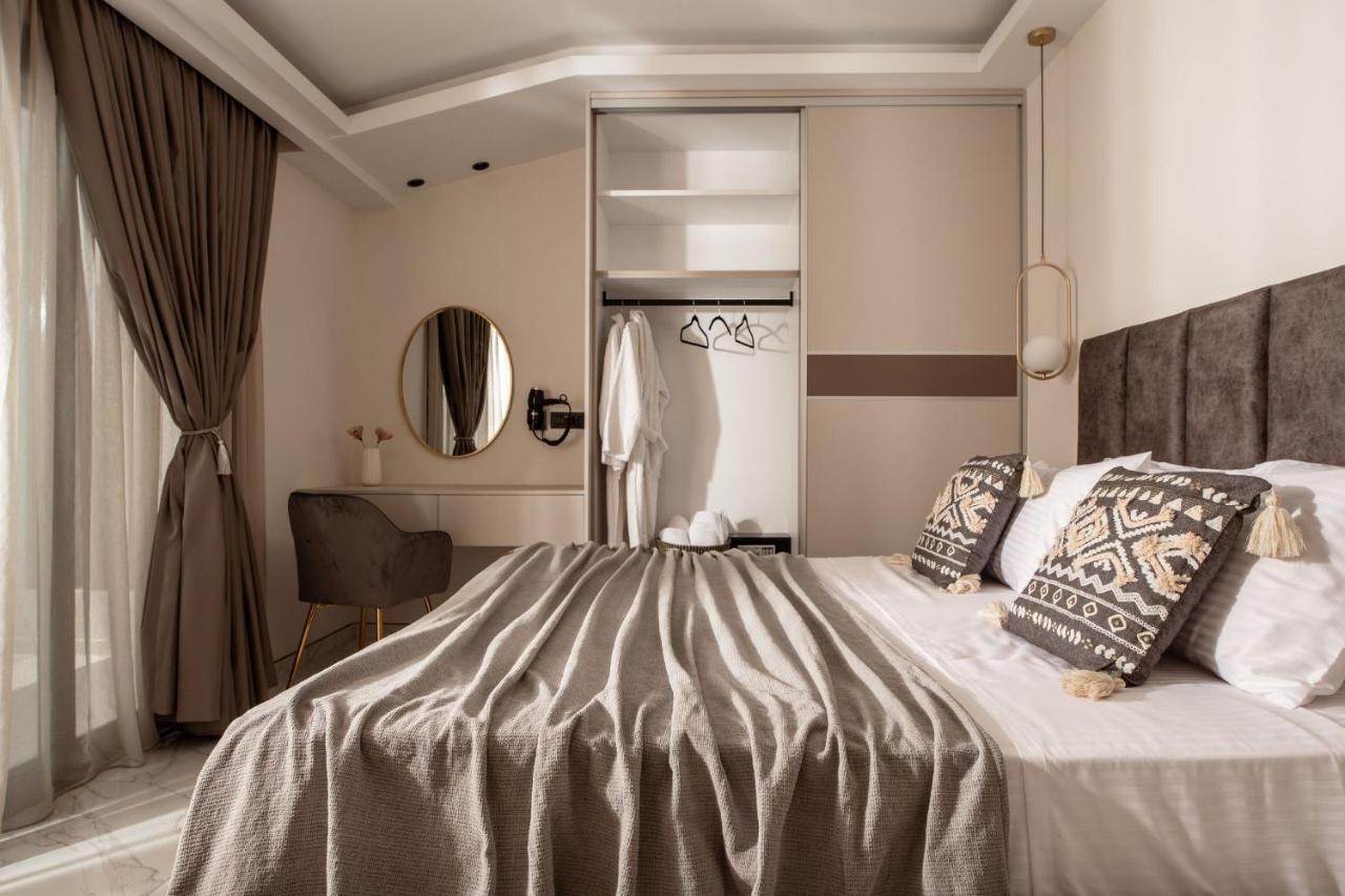 Vila Roselia - Luxury Escape With Magnificent Views, By Zantewize
