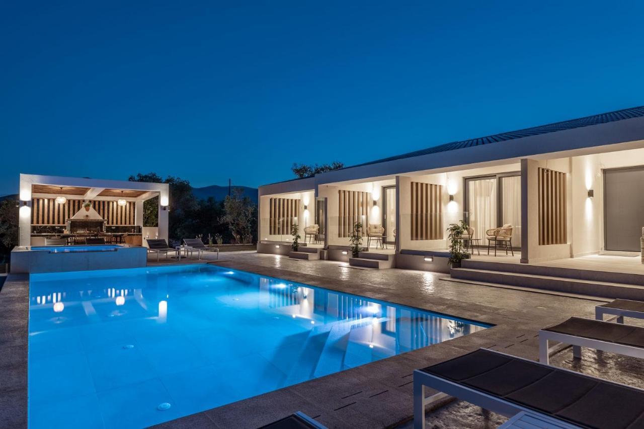 Roselia - Luxury Escape With Magnificent Views, By Zantewize * Laganas